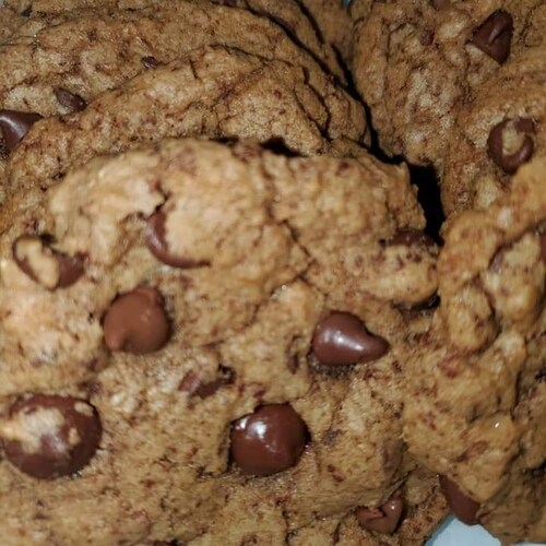 Home based baker that has a broken filter and is tired of all the b.s. and just wants to have the freedoms her grandpa fought for, for herself, family, and all!