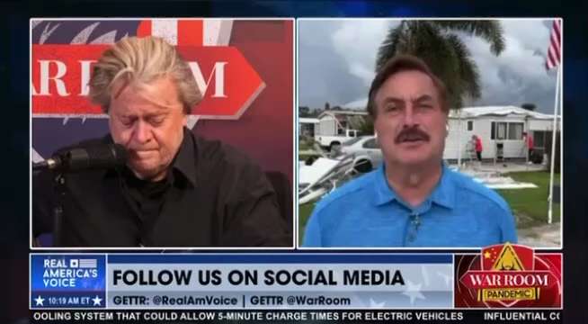 BREAKING: Mike Lindell is in Ft Myers going door-to-door handing out MyPillows and children’s Bible ...
