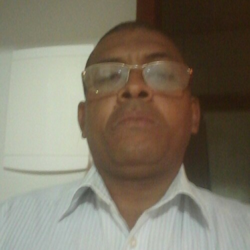 JOSÉ JAIRO (@JOSJAIR88488979) Tweeted:
@DomImperador ESTAMOS IGUAL AO PRESIDENTE,DANDO CORDA PARA OS...