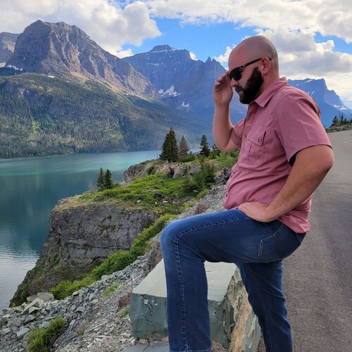 Christian. Conservative. Not vaxxed.