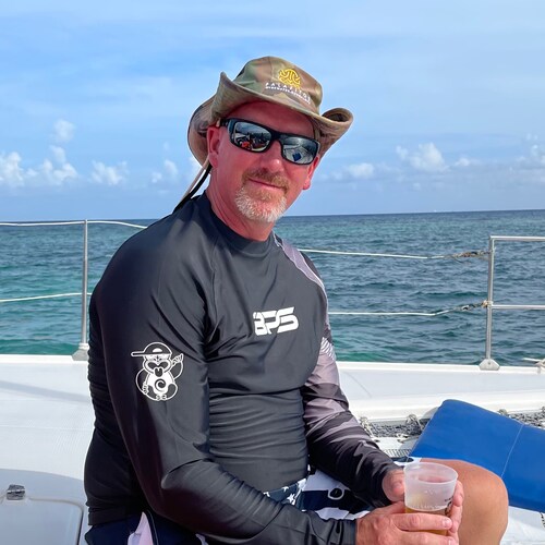 Straight, Married, Christian, 2A, Constuional Conservative Electrician