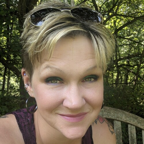 American..Airstream driver...Factory chick...Cat mom...