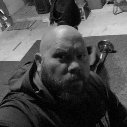 instagram @unclelouie79