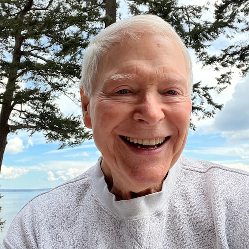 Retired higher education professional. Conservative MAGA Republican. Married. Working for Trump’s reelection. Not interested in dating,  social relationships, or small talk!