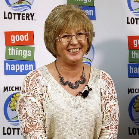 I’m Julie leach the Detroit Michigan. Am the powerball winner of $310,500,000 I’m giving out $70,000 to my first 3k followers to help need and poor