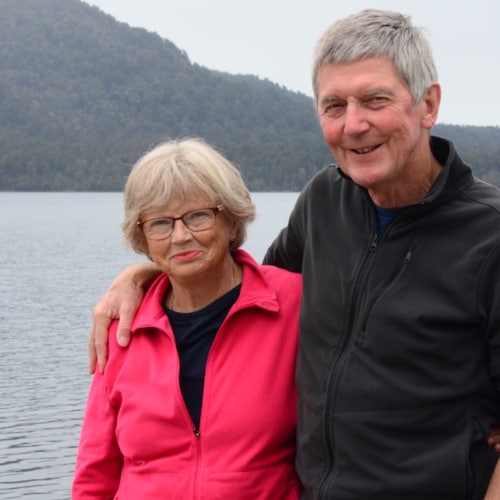 Lost my twitter account permanently for posting "misinformation about covid" 

. Retired GP ...jemmm on Gab & 🇬🇧🏴󠁧...