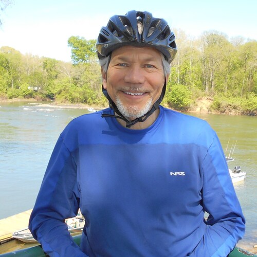 Investor - Retired Tool Designer - Happily married to a girl from Statesville, NC - Love God's creation and America!