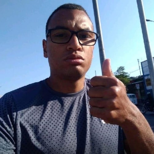 Ensino Médio completo/ 3 cursos/