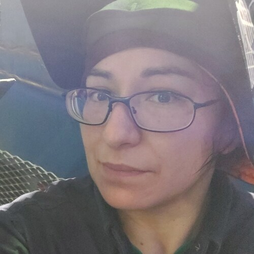 Proud American, blue collar wife
