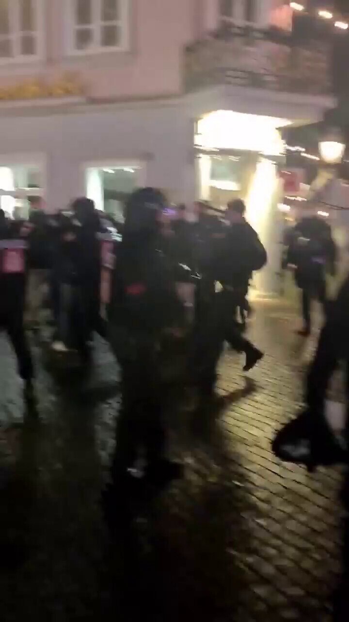 #Germany Braunschweig #polizeigewalt 10/01/2022 

