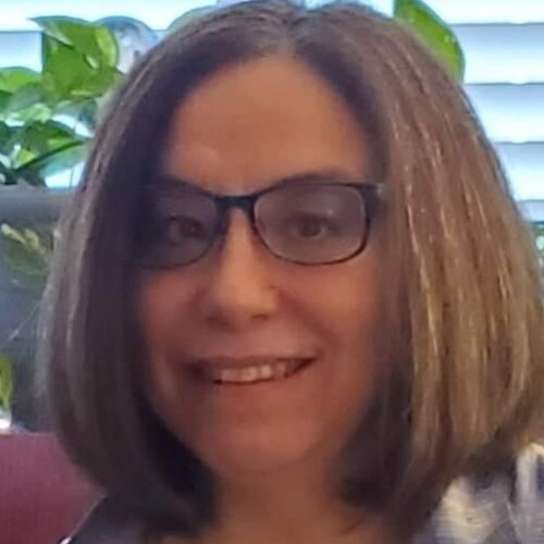 A WIFE, mother, grandmother. A teacher of essential oils. Loves Jesus and America! I'M MARRIED SO DON'T TRY TO FLIRT!!!