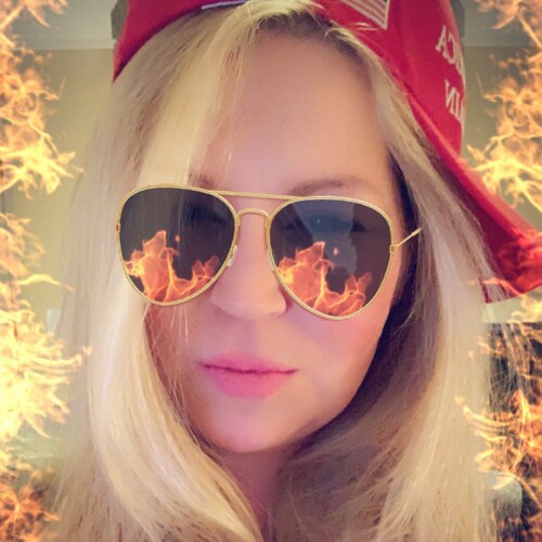 🍊
Patriot 🇺🇸Proud Southerner 🍑 Animal Lover 🐶 Pureblood 🩸 Trump from day 1.
Permanently suspended from Twitter and...