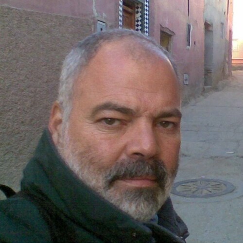 Love God and family. Jesus: the way to heaven.
Horta em pequenos espaços. 
Agronomia.