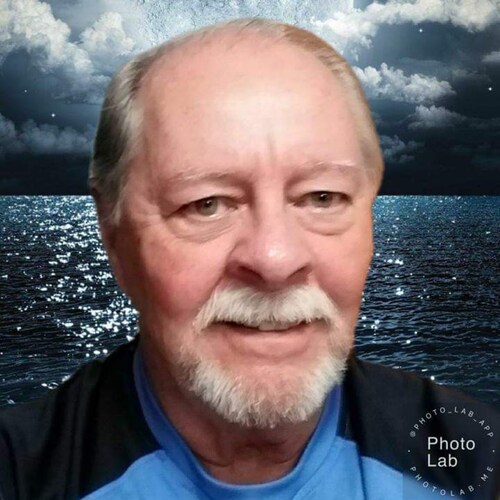 Widower retired (Moved from Peoria, Illinois to Mississippi in 2006 after retiring from Caterpillar.