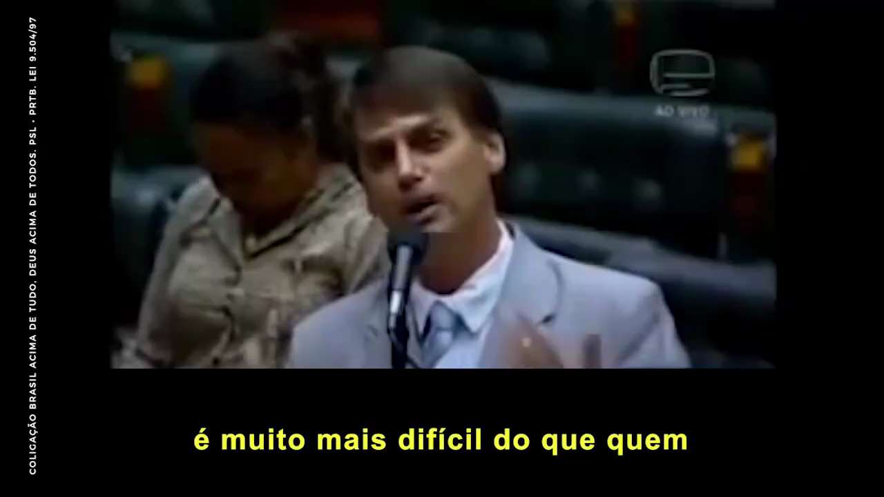 Bolsonaro fazendo um aparte ao discurso de Clodovil no Congresso Nacional