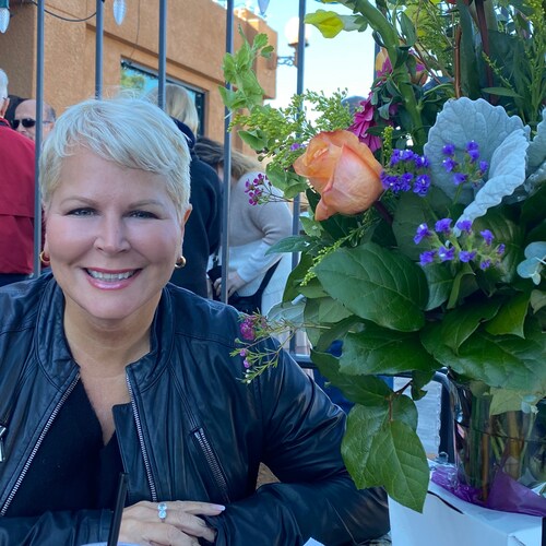 impeccably Dressed Behind the Desk. Love Style ❤️ Financial Professional