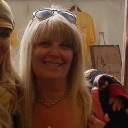 Wife, Mother, GiGi, Conservative, Jesus is my Rock, Trump #45