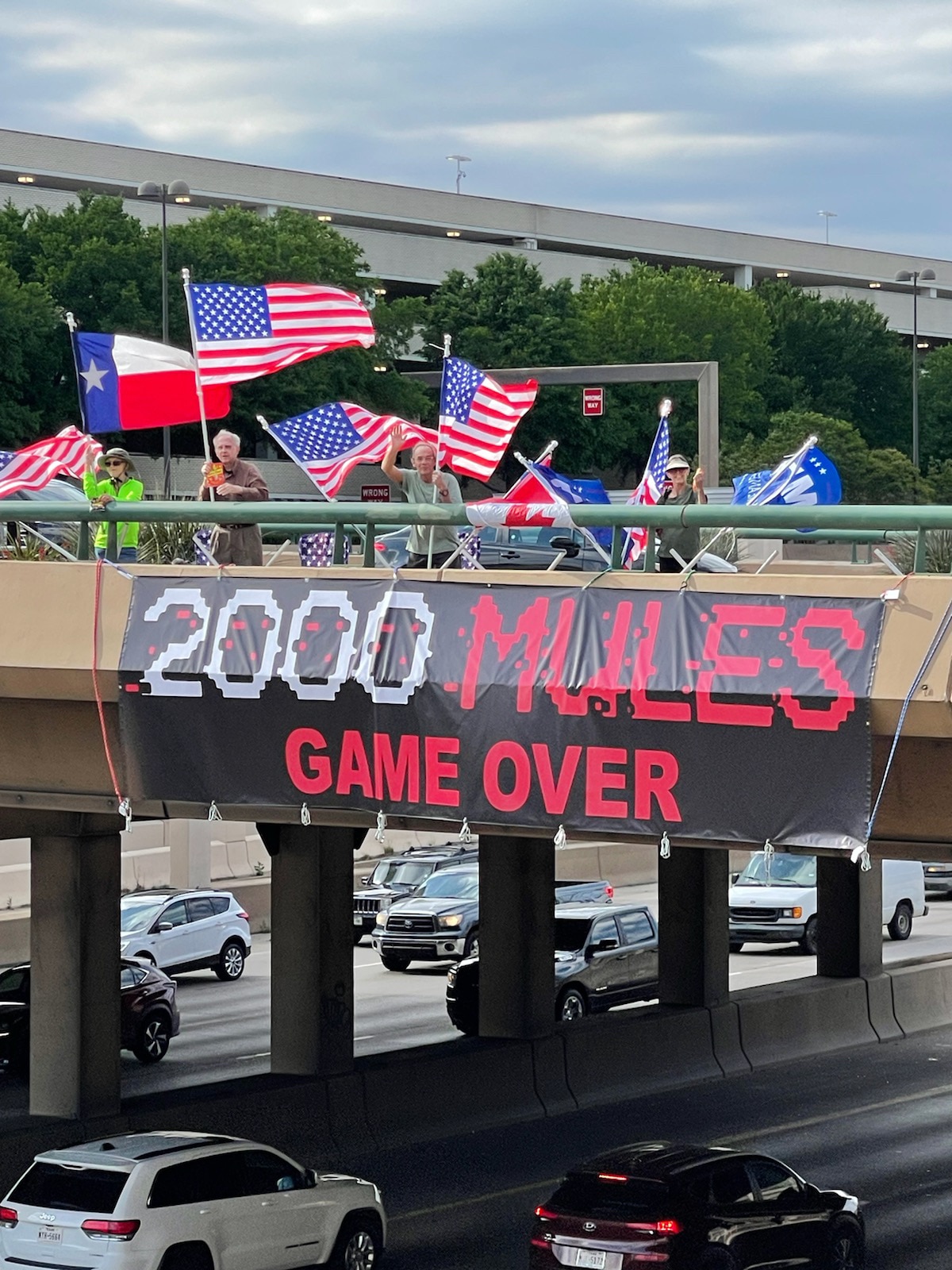 Someone sent this to me from Dallas. The word is getting out. Next week is going to be big! #2000Mul...