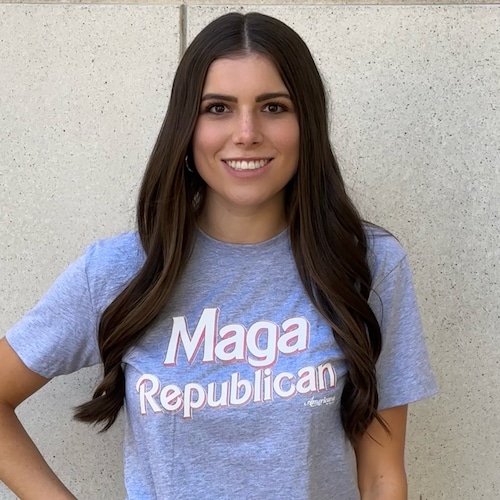 America First 🇺🇸 | Wife | Digital Media & Strategic Comms: @AmRenewCtr | National Committeewoman: @WashingtonDCYRs | Trump Campaign Alum | UCLA Grad 🐻