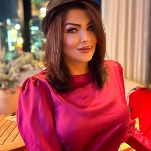 Happily married with a son 😍