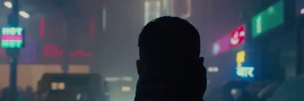 Faceless Alien Guy
