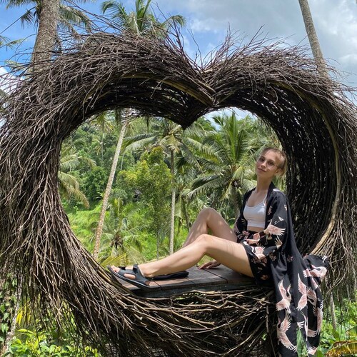 I am a fashion designer. I love my friends. I like to learn new things. #"Style is something each of us already has, all...