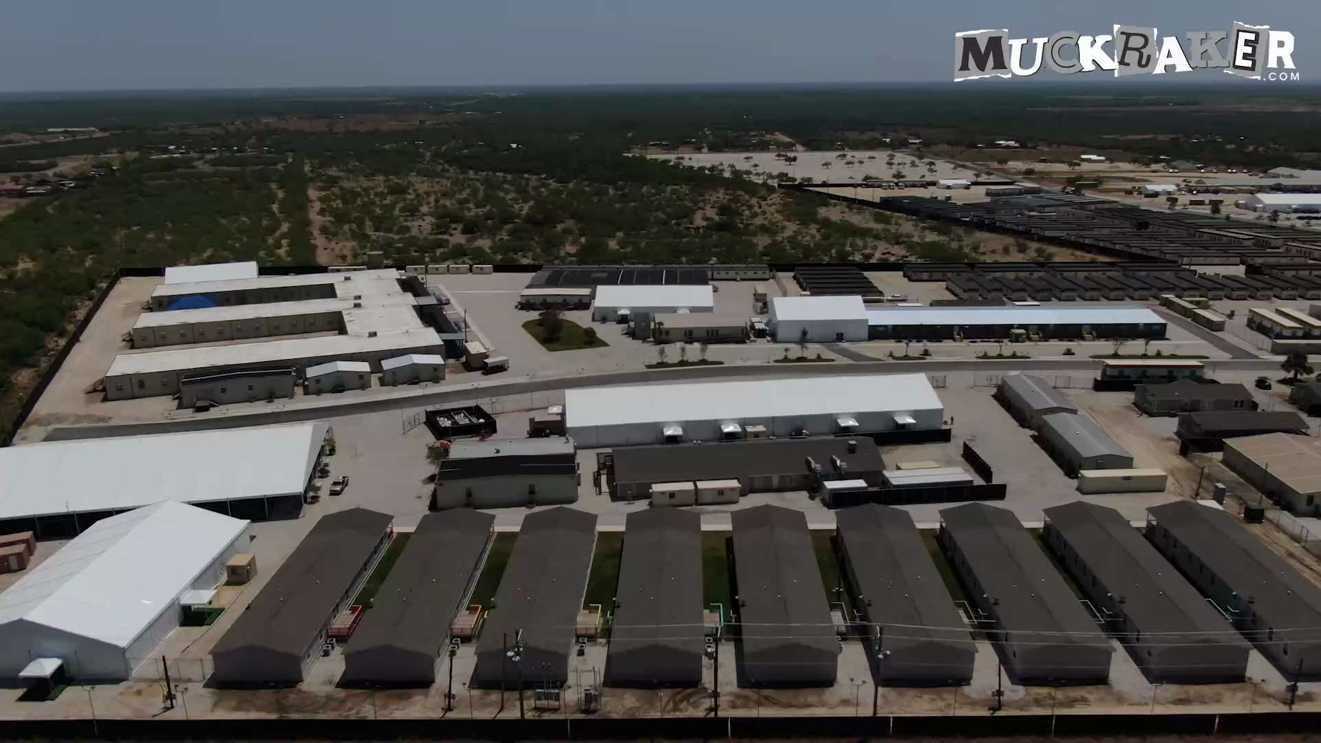 𝘽𝙍𝙀𝘼𝙆𝙄𝙉𝙂: 𝘕𝘌𝘞 𝘍𝘖𝘖𝘛𝘈𝘎𝘌 𝘖𝘍 𝘈 𝘔𝘈𝘚𝘚𝘐𝘝𝘌 𝘐𝘓𝘓𝘌𝘎𝘈𝘓 𝘈𝘓𝘐𝘌𝘕 𝘋𝘌𝘛𝘌𝘕�...