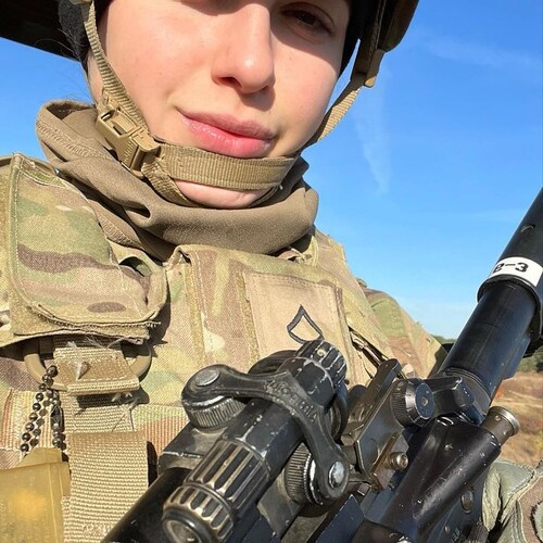 29,US Army Medic🇺🇸Juijitsu
A bubbly Christian woman🙏💫
🇺🇸🇧🇷❤
Nature and animal lover🌿
Living one day at a time💫