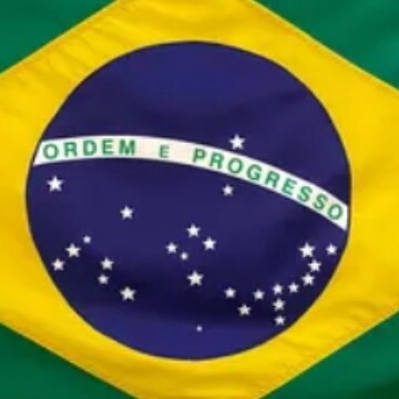 Sou Brasileiro Bahiano e amo meu país nunca desistirei do Brasil,Deus acima de tudo o Brasil acima de todos🙏❤️🙏