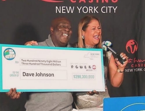 I’m Dave Johnson the winner of $298.3 million from powerball lottery. I am giving out $30,000 to my selected winner.