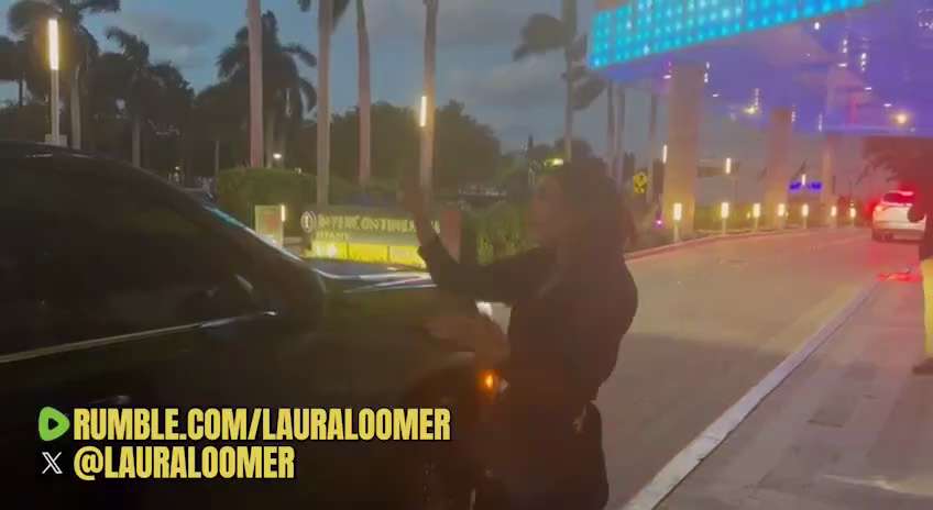 Big Fani gets loomered in Miami
