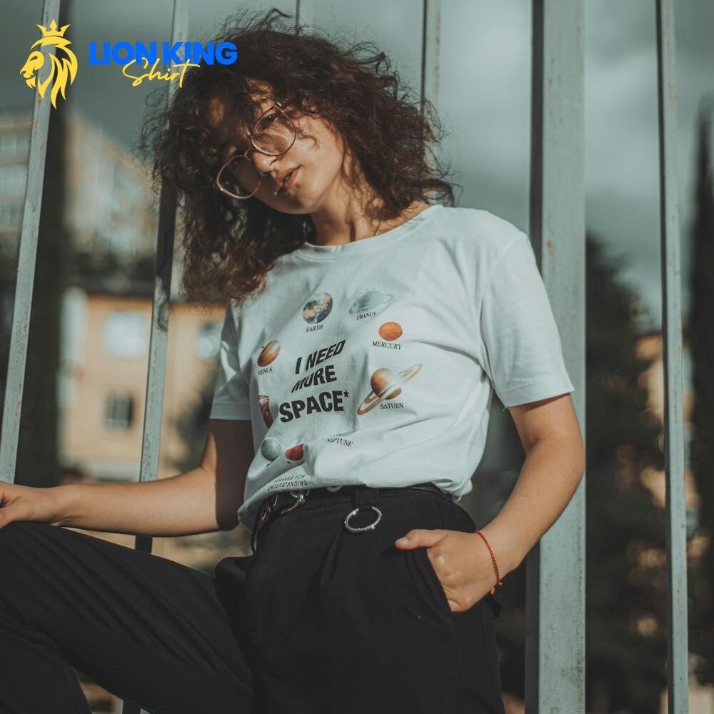 Athletic T-shirts are required for sports aficionados' clothing and active lifestyles. They feature ...