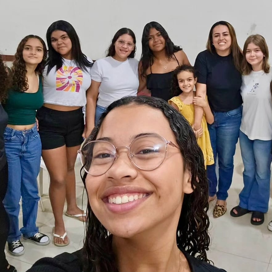 Em processo de abertura do Interact Club de Monte Aprazível, as jovens e futuras interactianas, real...