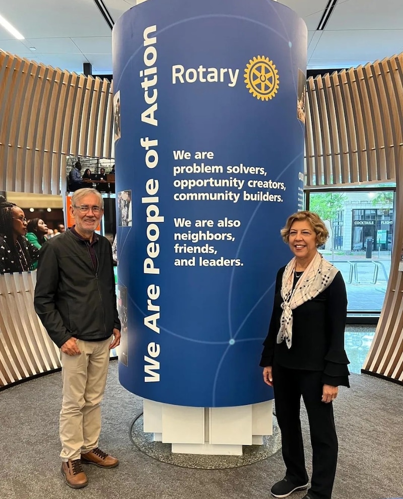 Texto do Rotary Club de Santa Fé do Sul:

Nossos companheiros Nelson Francisco e Lusmarina, visitara...