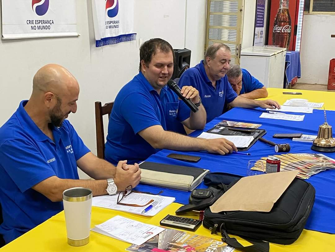 Texto do Rotary Club de Jahu - Centro:

No dia 26 de junho aconteceu a transição de cargos e posse d...