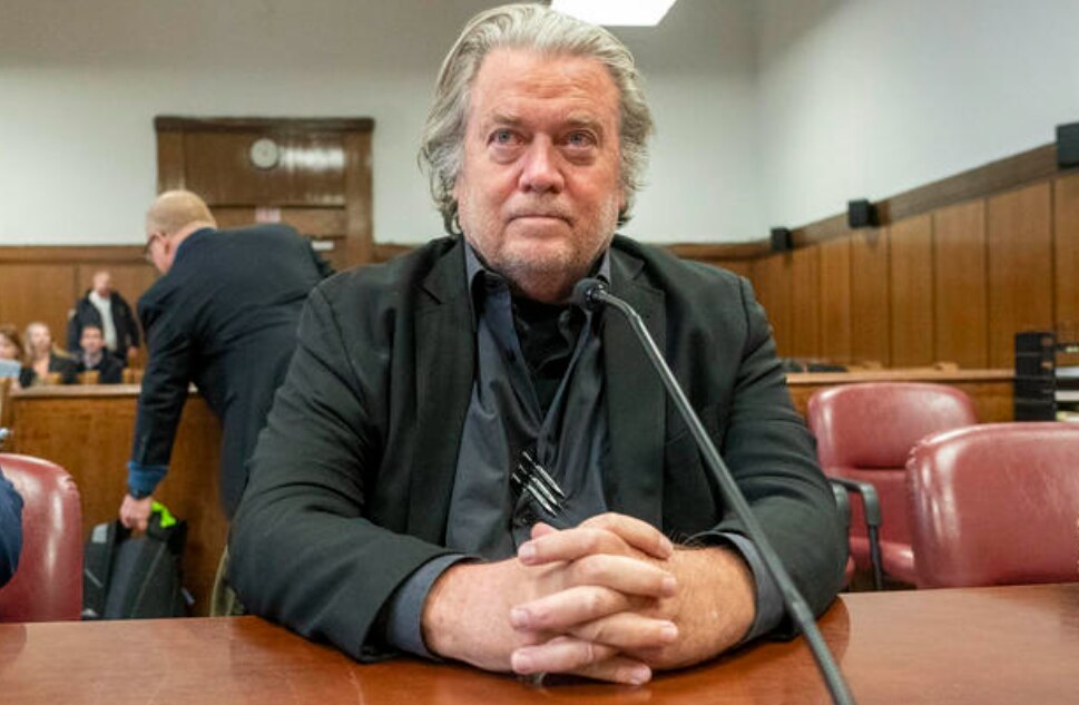 The Supreme Court just rejected former Trump adviser Steve Bannon’s effort to avoid prison while he appeals his contempt of Congress conviction. Unbelievable. Shouldn't then every person charged with contempt of Congress serve prison time?  
I stand with @SteveBannon   
