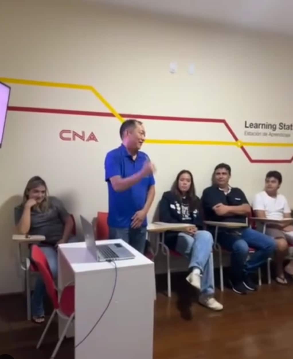 Na noite do dia 15 de agosto de 2024, a pedido da Professora Letícia Fukue, o Oficial de Intercâmbio...