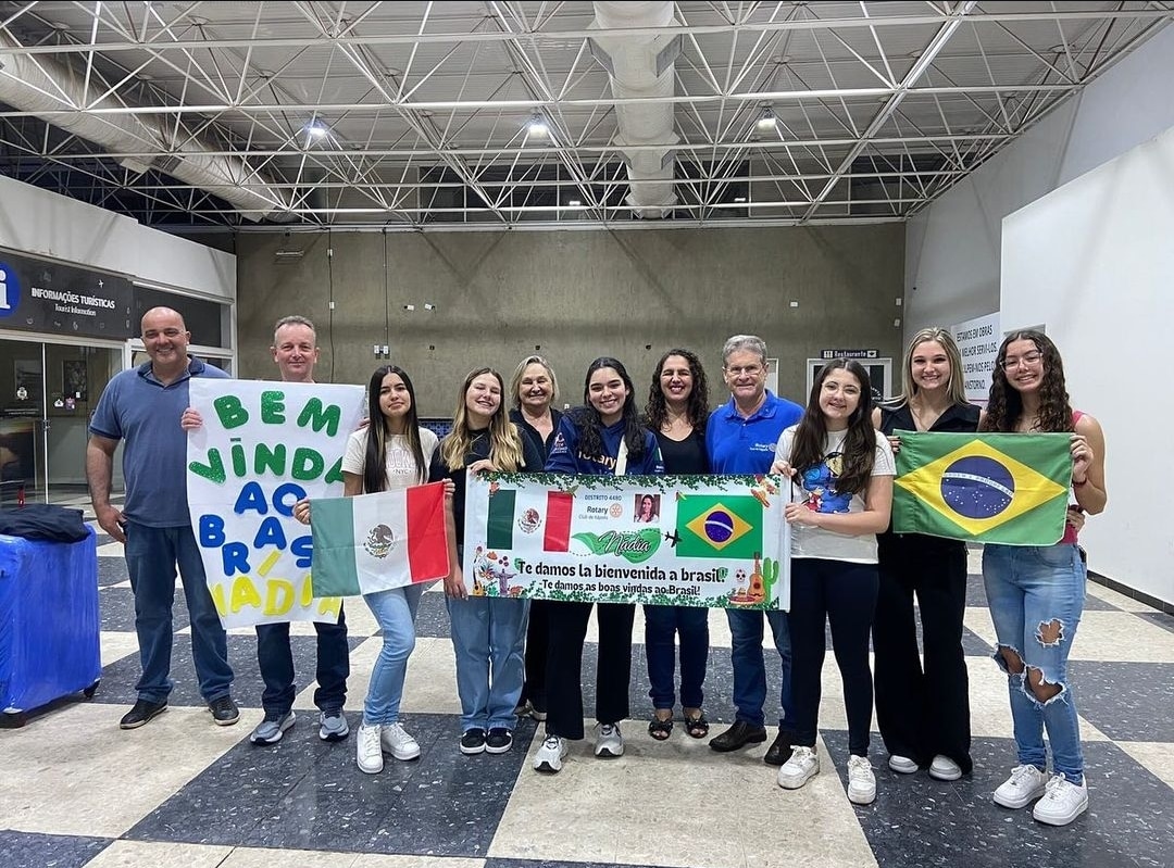 Texto do Rotary Club de Itápolis:

Bem-vinda ao Brasil Nadia!

No dia 14 de agosto, o Rotary Club de...