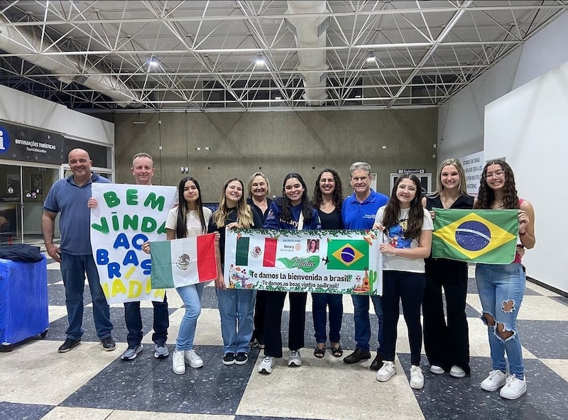 Texto do Rotary Club de Itápolis:

Bem-vinda ao Brasil Nadia!

No dia 14 de agosto, o Rotary Club de...