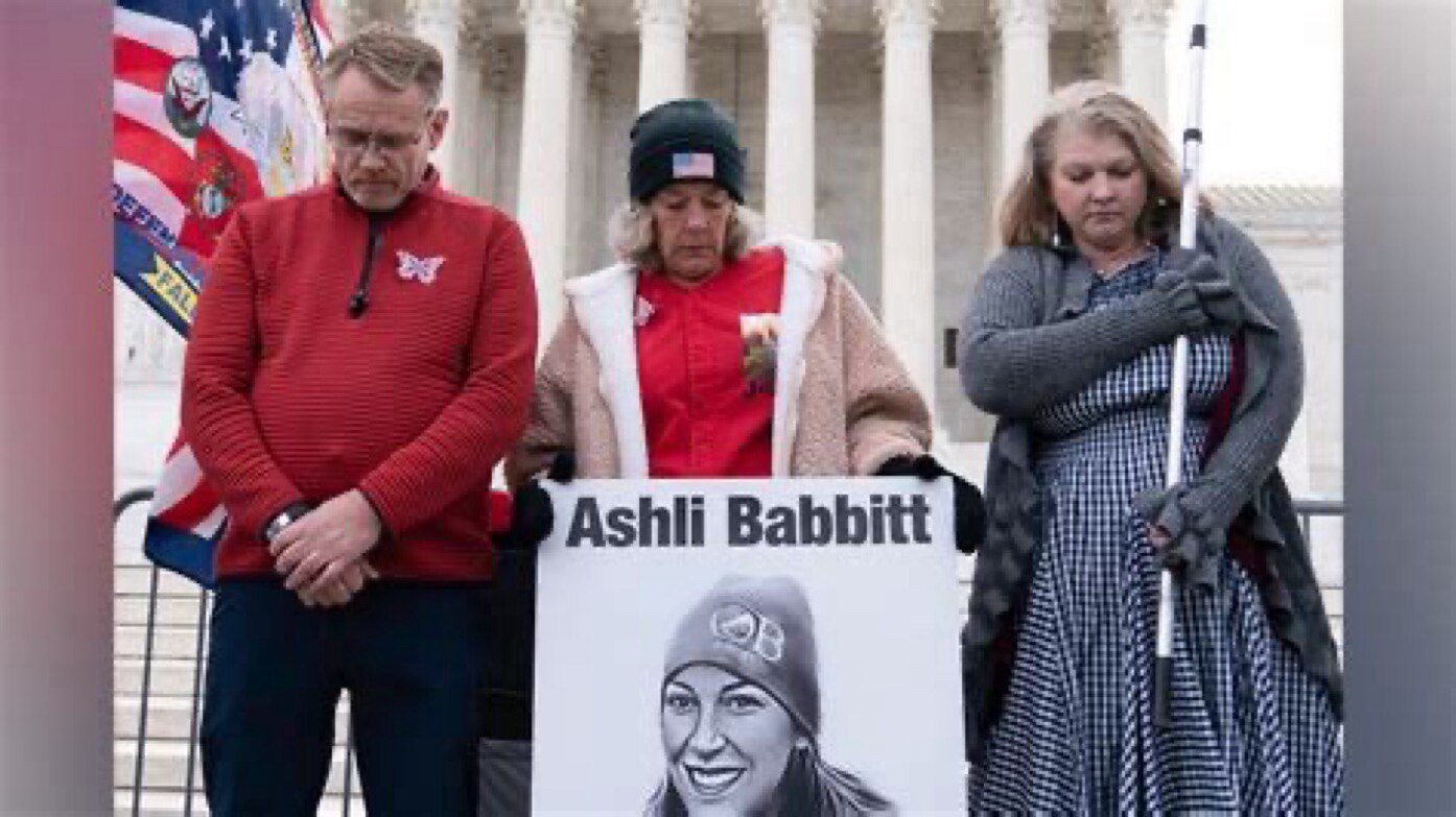 Daily Reminder

It's been 1324 days since the murder of Ashli Babbitt and Michael Byrd is still walking around free. 

