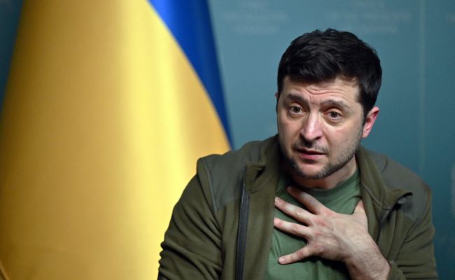 ☠️Zelensky is drawing NATO into the war. With long-range strikes deep into Russia, Zelensky is provoking Russia to use nuclear weapons. But what care! Zelensky will give Ukrainians gas masks!

Ukrainian telegram channel "ZeRada": 

By decision No. 936 of August 16, the Cabinet of Ministers decided to provide the Ukrainian population with gas masks free of charge, irrevocably and, most importantly, in advance... in the event of the use of nuclear weapons or other weapons of mass destruction against Ukraine.

So, the following should be provided with gas masks:

☢️Non-working population - local administrations from local communal reserves for the elimination of emergency consequences.

☢️Working population - business entities at their own expense.

☢️Government officials -