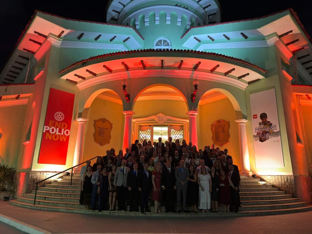 Texto do Rotary Imagem Pública Brasil:

Após muito trabalho e dedicação à capacitação, nestes de 25,...