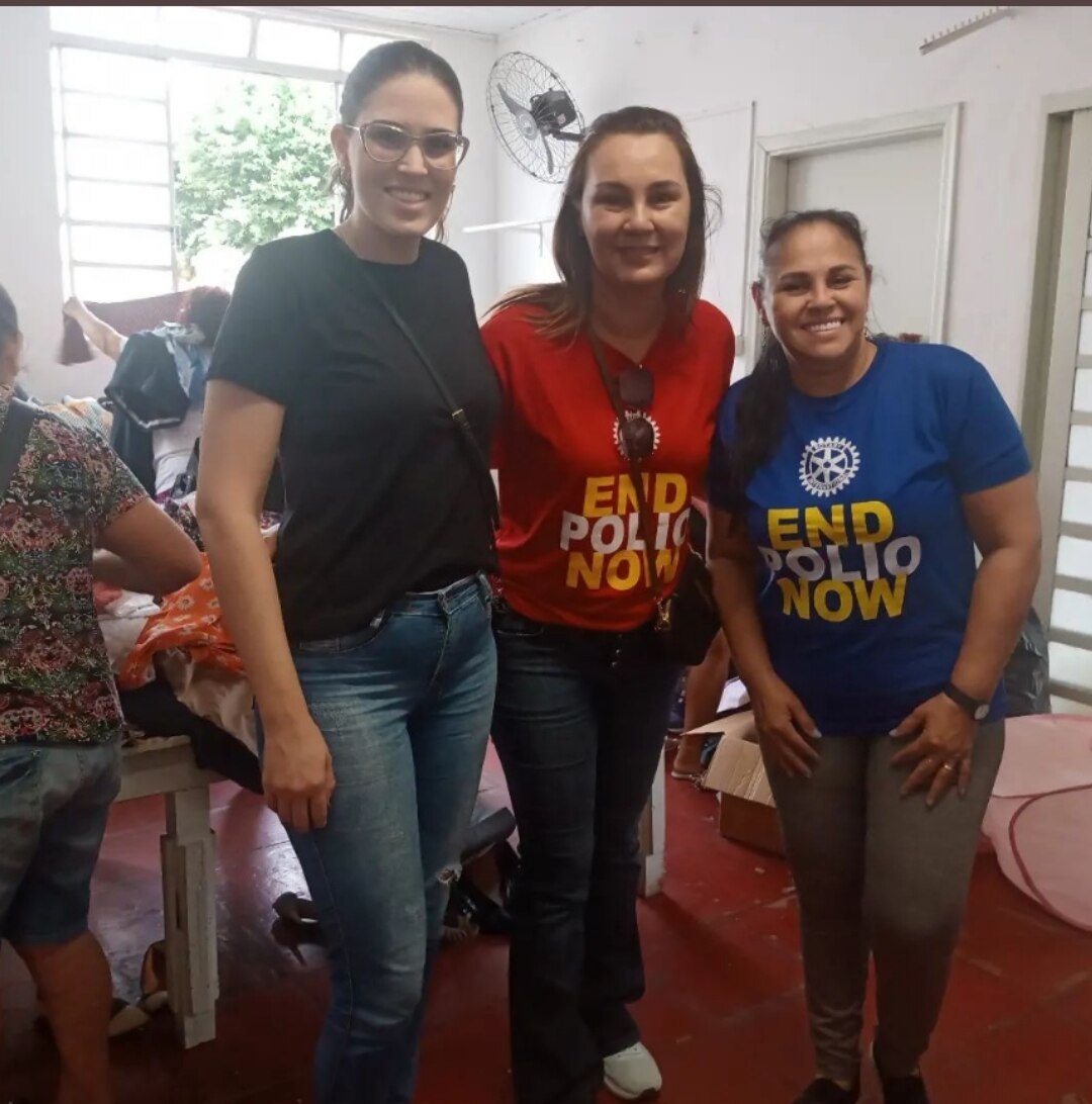 Texto do Rotary Club de Lins - Norte:

Com união e solidariedade, as Damas da Casa da Amizade do Rot...