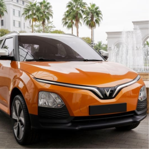 Website: https://vinfastauto.com/vn_vi/bang-gia-xe-o-to-dien-vinfast
VinFast tiếp tục tạo nên cơn sốt trên thị trường x...