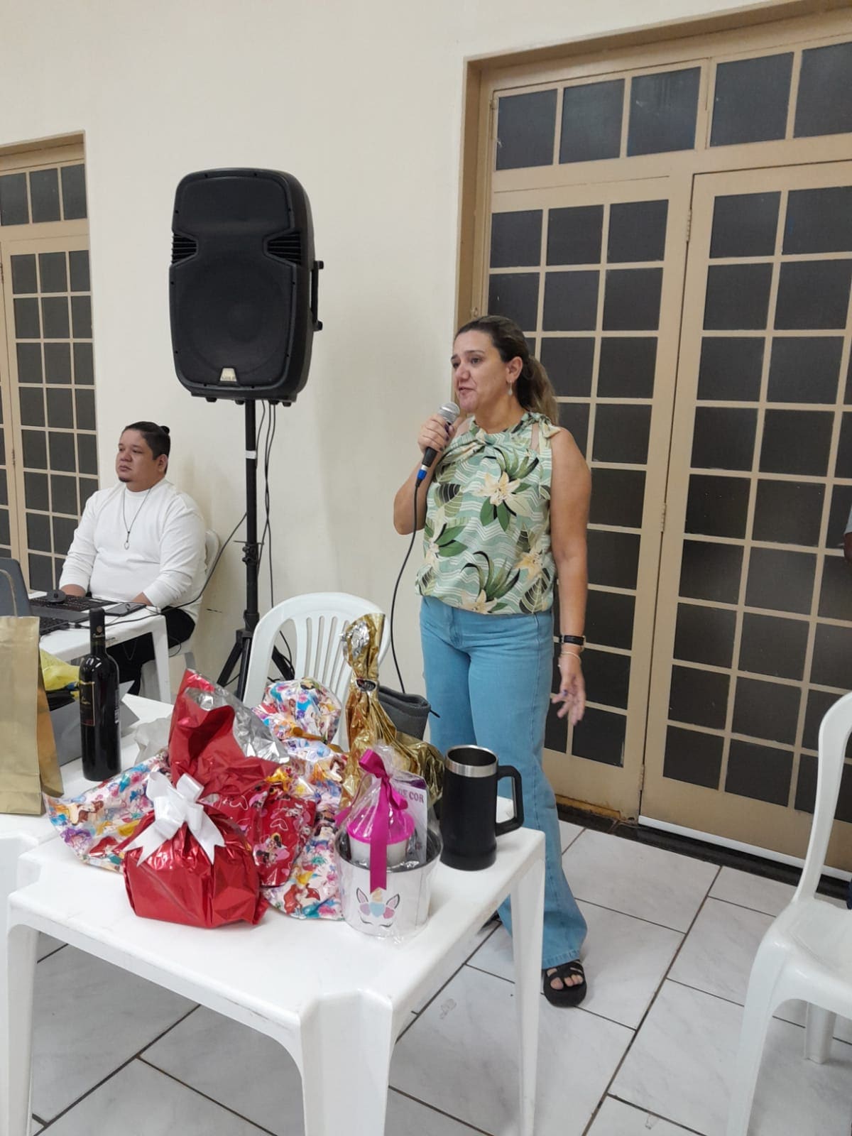 O Rotary Club de Guaiçara  comemora seus 33 anos de existência e um churrasco em comemoração a está ...