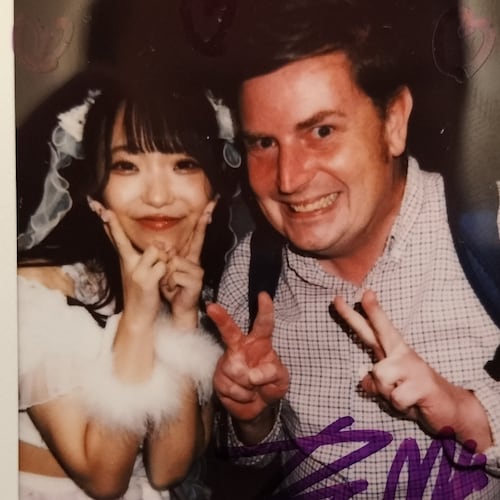 I was an elementary and junior high school English teacher in Japan, but I am currently unemployed. I make English learn...