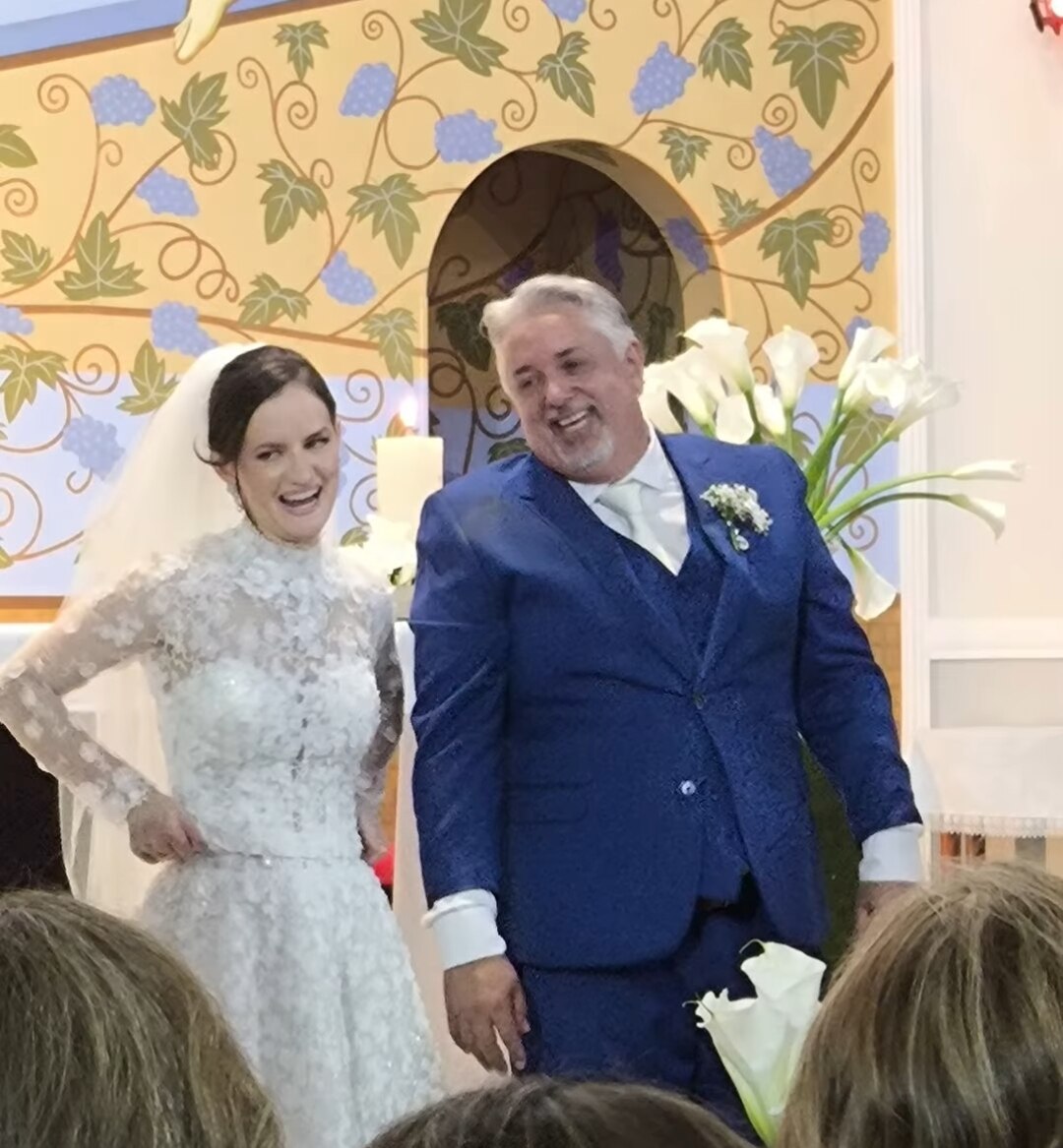 Eles disseram SIM!

Pres. do Rotary Club de Jahu - Terra Roxa - Roberto Pimentel Jr e sua agora espo...