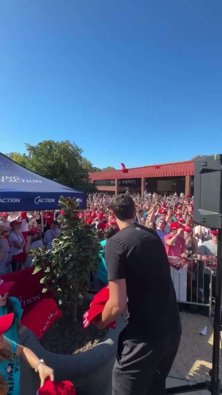 University of Georgia showed up today!!

The Gen Z campus energy is insane. Just look at that sea of...