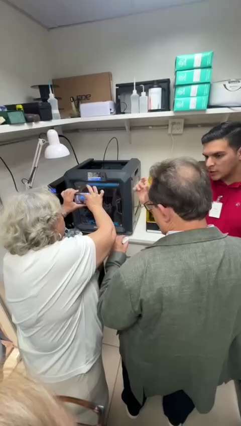 Realização de um sonho!

Esta é a frase que define a visita do casal Gov. Eder e Nelly Bocchini no H...