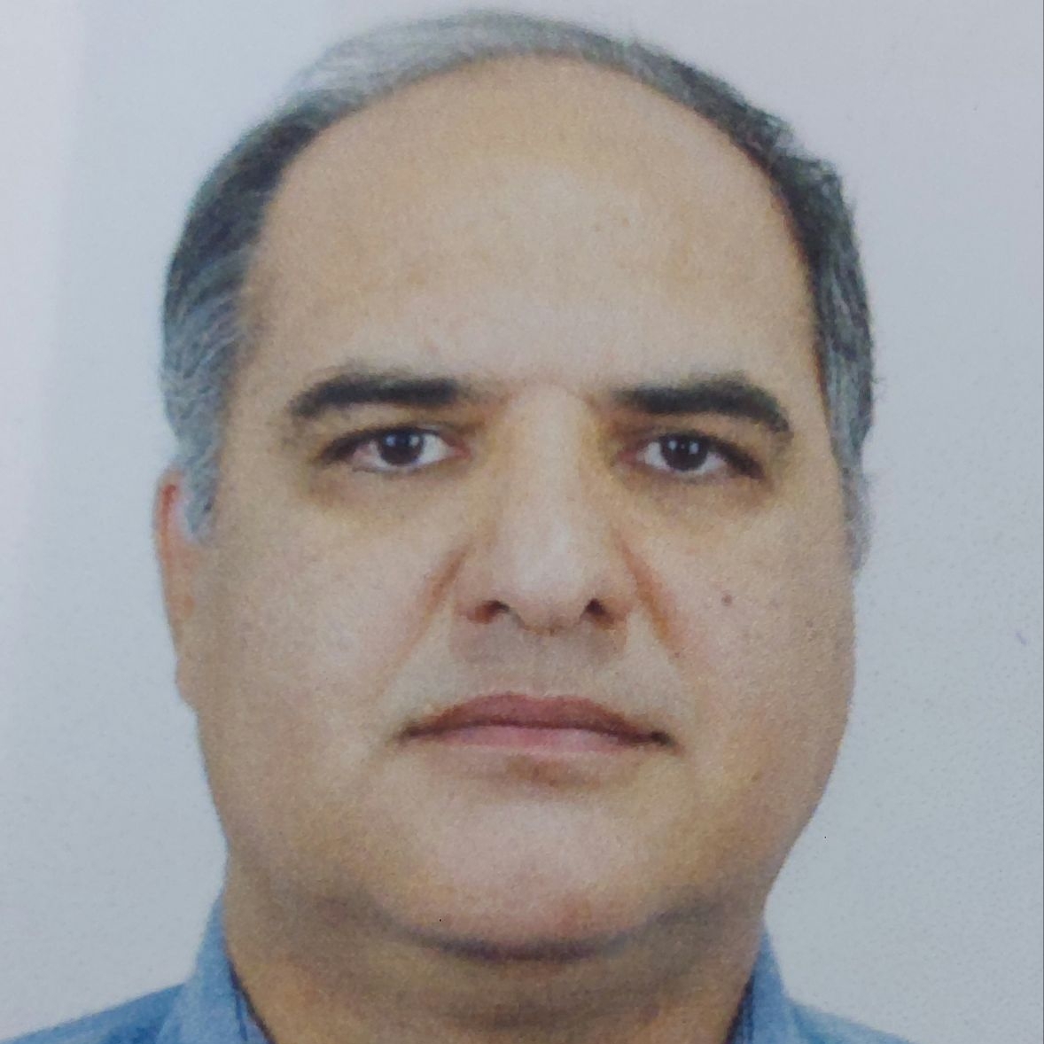Mutual following
Instructor at the university of Kashan, Iran
More info: Search my full name "Ahmad Yoosofan"
"yoosofan" is my ID in most platforms.